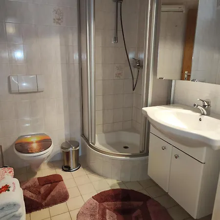 Hintergraber Hof 公寓 伦格里斯